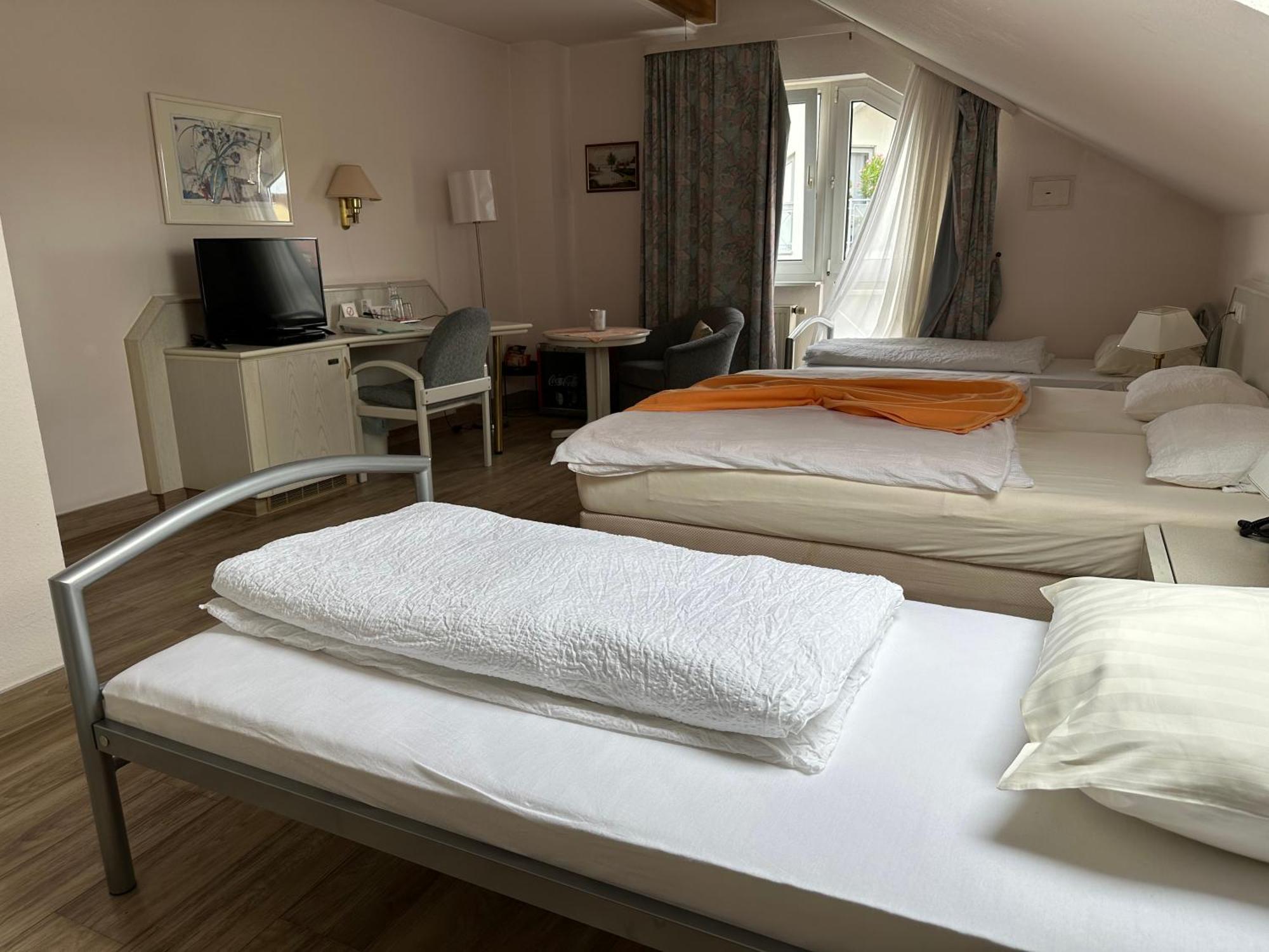 Hotel Garni Classico Aschaffenburg Bagian luar foto