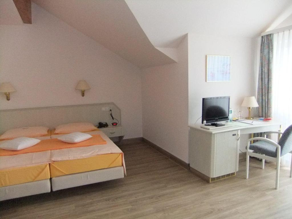 Hotel Garni Classico Aschaffenburg Bagian luar foto